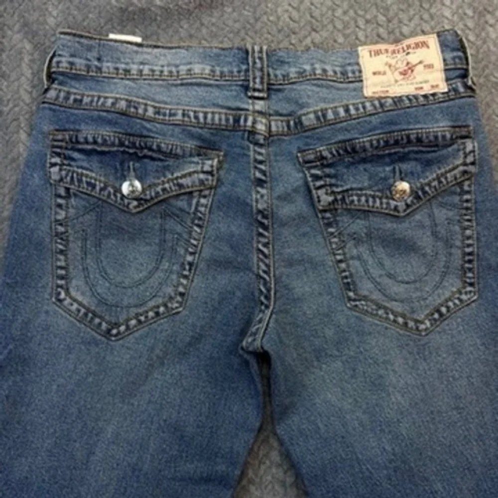 True‎ Religion Geno Relaxed Slim Jeans Size 34x29 Blue Big T Flap Denim